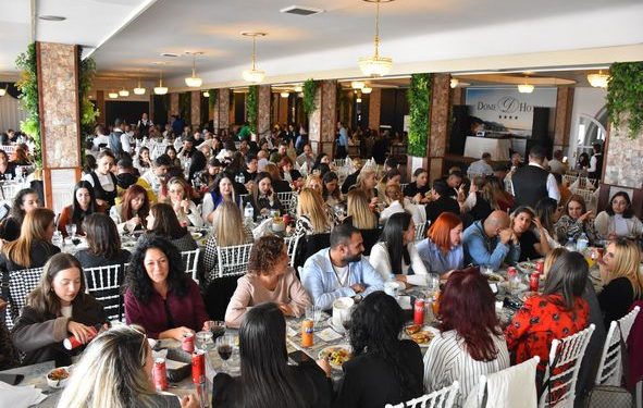 Girne Belediyesi’nden Öğretmenler Günü yemeği