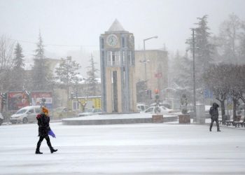 Türkiye  fırtına ve kar yağışının etkisinde