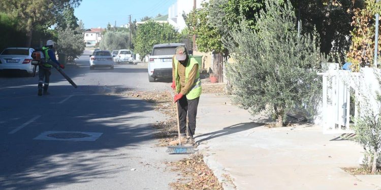 Gönyeli-Alayköy Belediyesi temizlik çalışmalarına aralıksız devam ediyor