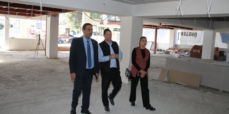 Gardiyanoğlu, Işıl Reklam’ı ziyaret ederek tadilat çalışmalarını yerinde inceledi