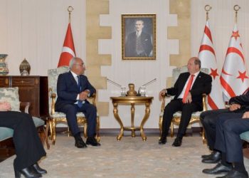 Cumhurbaşkanı Ersin Tatar, Demokratik Sol Parti Genel Başkanı ve beraberindeki heyeti kabul etti