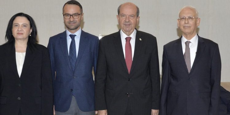 Cumhurbaşkanı Tatar, New Direction Düşünce Kuruluşu Başkanı Poręba ile bir araya geldi