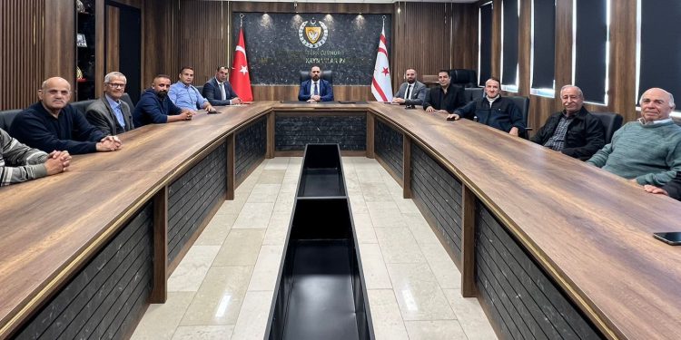 Tarım Bakanı Çavuş, narenciye üreticileri ile görüştü:”Narenciye sektörünün daha da güçlendirilmesi adına önümüzdeki yıl adımlar atılacak”