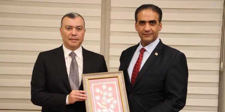 Gardiyanoğlu, Azerbaycanlı mevkidaşı Babayev ile görüştü