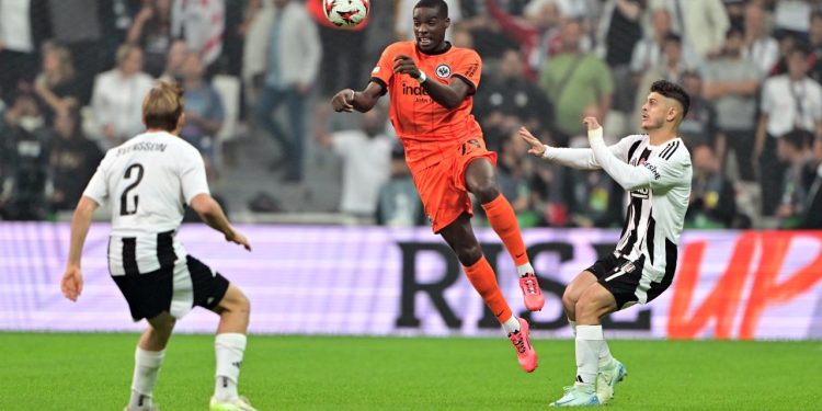 Beşiktaş'ta başkanlık görevine Hüseyin Yücel getirildi