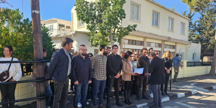 KTOEÖS’ten basın açıklaması:“Bekirpaşa Lisesinde 6 öğretmen eksikliği var, bazı sınavlar yapılamaıyor”