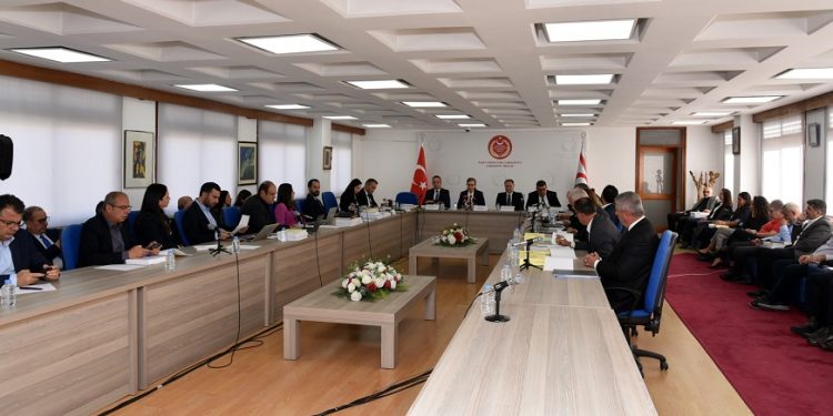 2025 Bütçe Yasa Tasarısı Komitede görüşülüyor. Muhalefet eleştirdi, Bakan Berova yanıtladı