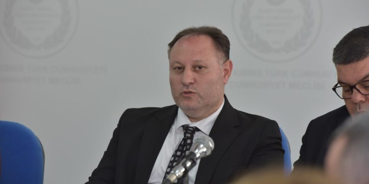 Meclis Başkanı Ziya Öztürkler, Komite’de 2025 Mali Yılı Bütçesi açılış konuşması yaptı: “Bütçede, mali ve sıkı disiplin yanında iyi bir denetimin de olması şarttır”