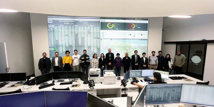 DAÜ Bankacılık ve Finans Bölümü öğrencileri CFA Araştırma Yarışması’na katıldı