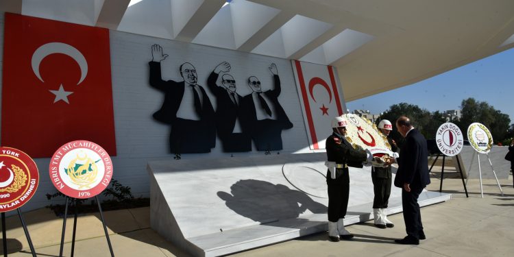 KKTC 41 yaşında…Kurucu Cumhurbaşkanı Denktaş’ın Anıt Mezarında tören düzenlendi
