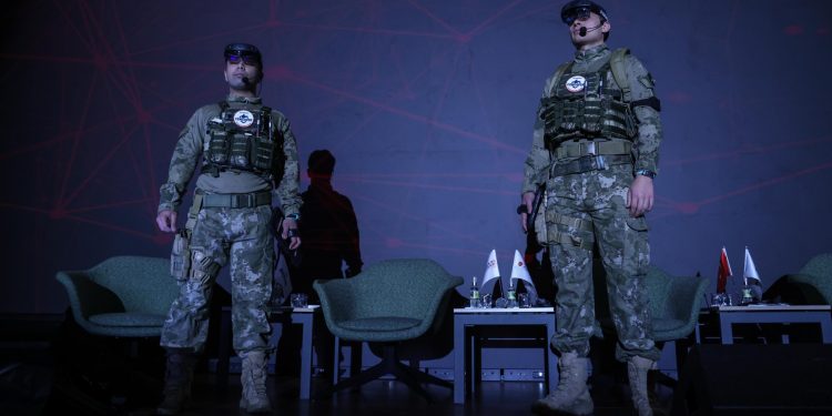 Dijital asker CENGAVER göreve hazır