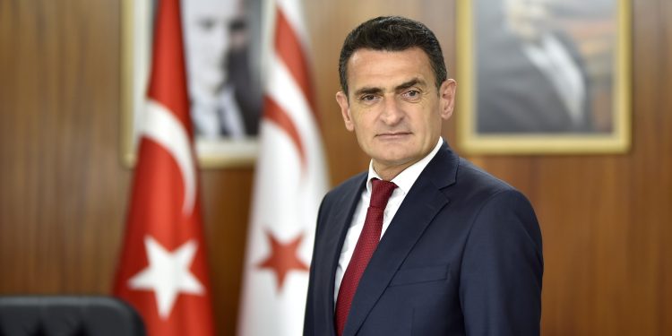 İçişleri Bakanı Oğuz Atatürk’ü andı
