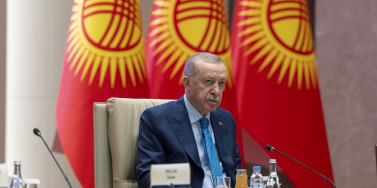 Türkiye Cumhurbaşkanı Erdoğan’dan Kırgızistan’da KKTC çağrısı