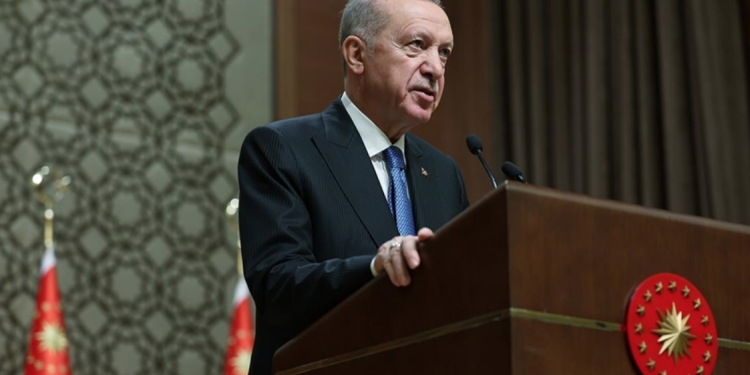 Türkiye Cumhurbaşkanı Erdoğan, Avrupa Siyasi Topluluğu Beşinci Zirvesi Genel Oturumu’nda konuştu