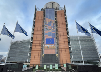 AB Komisyonu’nun genişlemeden sorumlu üye adayı Kos’un Türkiye’nin adaylığı ve Kıbrıs konusunda görüşlerini anlattı