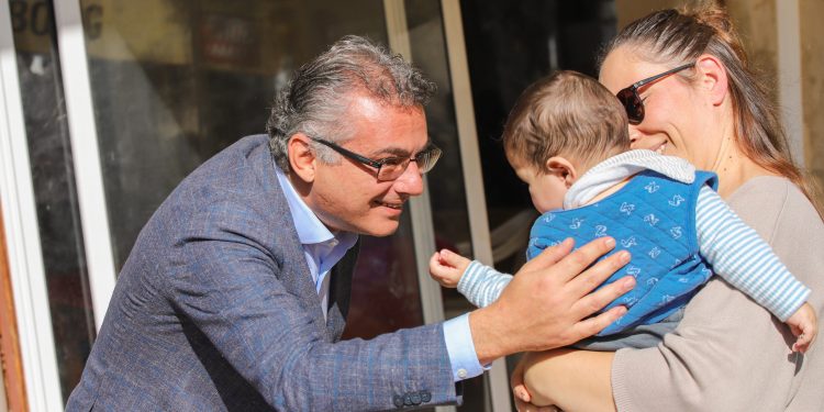 Erhürman, Çamlıbel ve Tepebaşı’nda bölge halkıyla buluştu