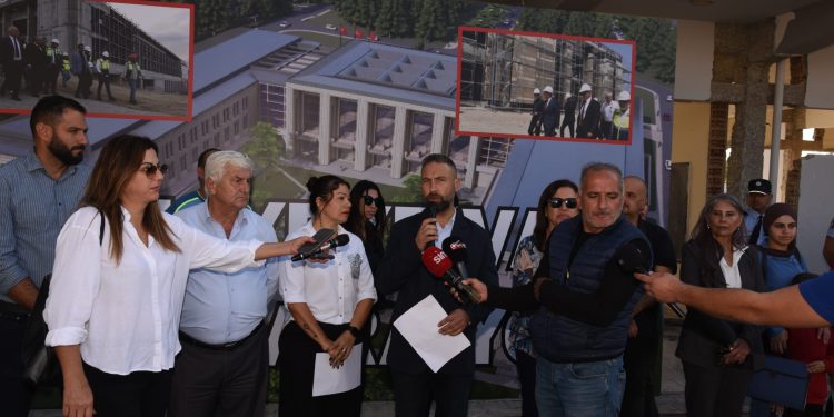 KTÖS Şht Yalçın İlkokulu önünde basın açıklaması ve eylem yaptı