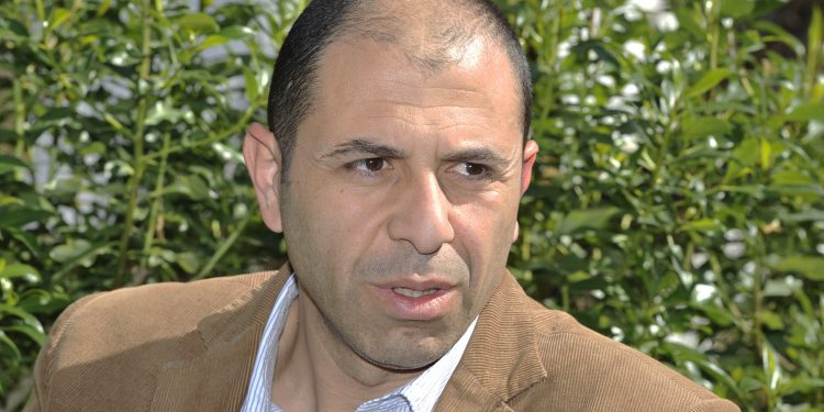 Özersay: Sahte diploma soruşturmasında geri dönüş yok, dokunulmazlık kaldırılmalı