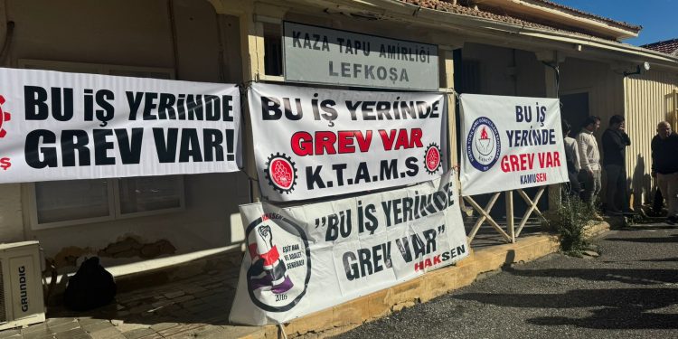 KTAMS, KAMUSEN, Kamu-İş ve HAKSEN Lefkoşa Kaza Tapu Amirliği’ndeki grevini 15 Aralık’a kadar askıya aldı
