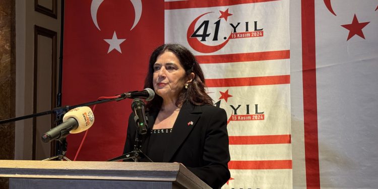 Londra’da KKTC’nin 41. kuruluş yıl dönümü dolayısıyla resepsiyon verildi