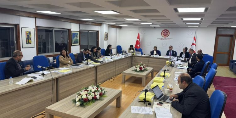 Mahkemeler bütçesi oy birliğiyle kabul edildi