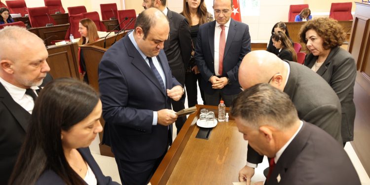 Cumhuriyet Meclisi Başkanlık Divanı seçimi tamamlandı.. Bütçe görüşmeleri yarın başlıyor