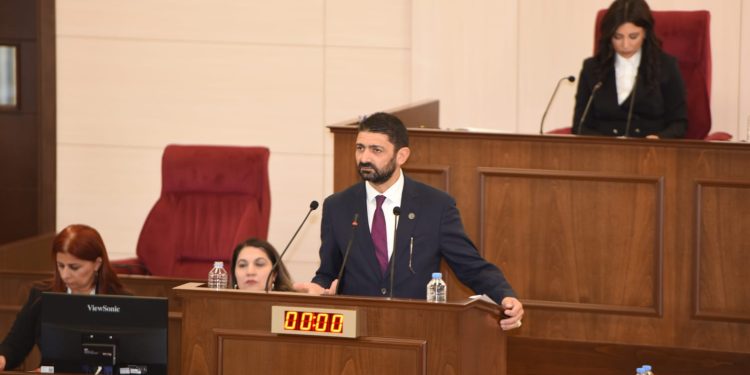 Meclis’te oturum konusunda konuşmalar yapılıyor