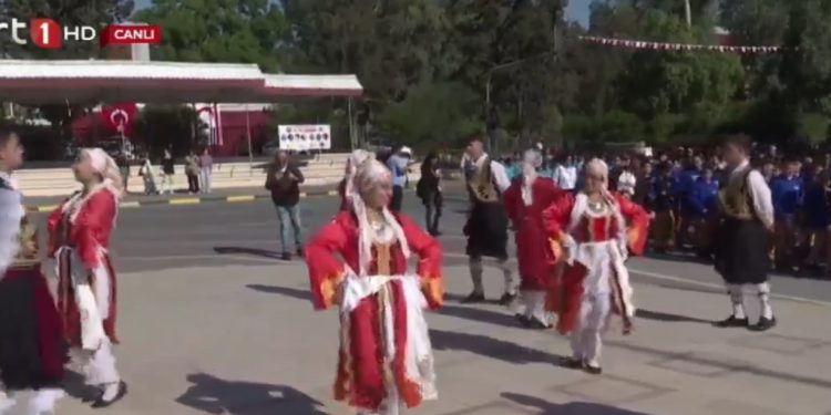 15 Kasım etkinlikleri “41’inci Yıl Cumhuriyet Korteji” ile başladı