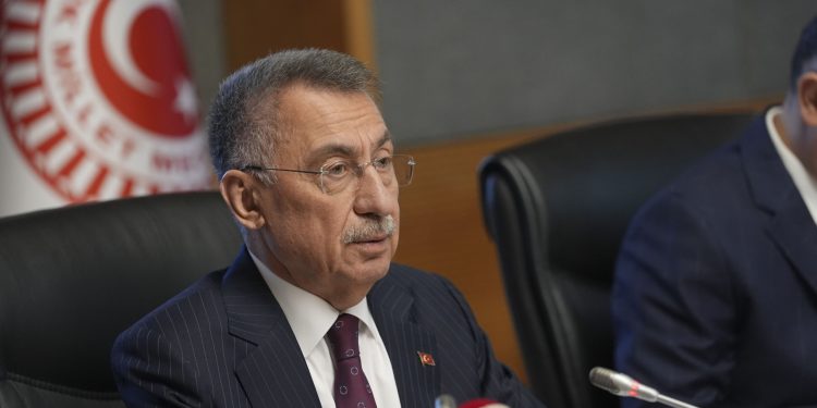 Oktay: Kaynaklar tüm ada halkına aittir ve hakkaniyet bazında paylaşılmalı