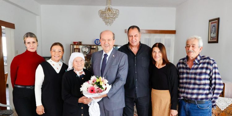 Cumhurbaşkanı Ersin Tatar, gazi Ahmet Ceylan ve şehit ailelerini ziyaret etti