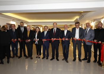 Cumhurbaşkanı Ersin Tatar, “Güzel Sanatlar Kasım Sergisi” açılışını yaptı