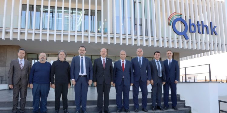 Cumhurbaşkanı Tatar, Bilgi Teknolojileri ve Haberleşme Kurumu’nu ziyaret etti