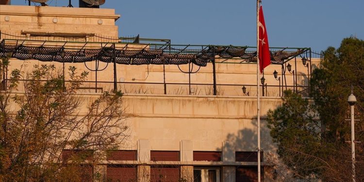 Türkiye’nin Şam Büyükelçiliği 12 yıl aradan sonra faaliyetlerine başladı