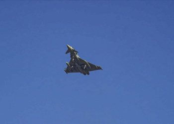 Eurofighter Typhoon savaş uçağı Mürted Hava Üssü’ne indi