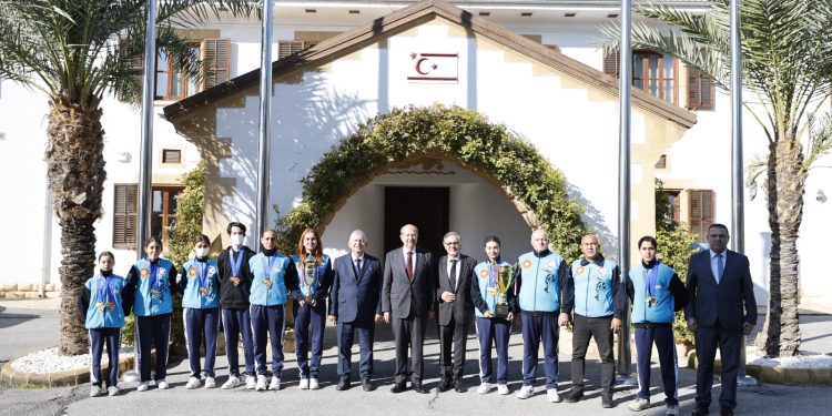 Cumhurbaşkanı Tatar, Tekvando Milli Takımı’nı kabul etti