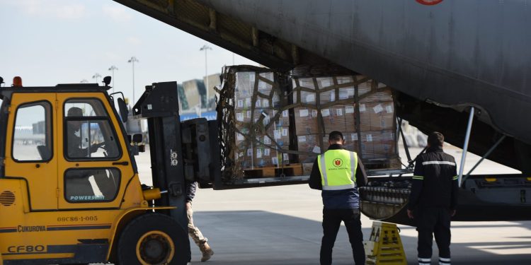 T.C. Sağlık Bakanlığı tarafından hibe edilen ilaçlar adaya geldi