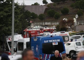Balıkesir’de fabrikada patlama . Patlamada, 11 kişi hayatını kaybederken 7 kişi ise yaralandı
