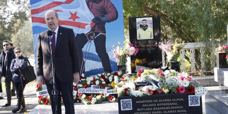 Cumhurbaşkanı Tatar: “Ailesine ve devletine büyük gurur yaşatan Birkan Uzun’u özlemle anıyoruz”