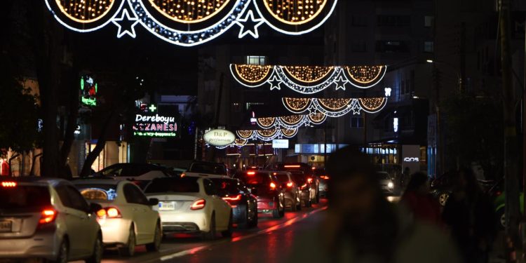 2025’e girerken… Ülke çapında yeni yıl kutlamaları yapılacak… Belediyeler ve PGM önlem ve uyarıları açıkladı