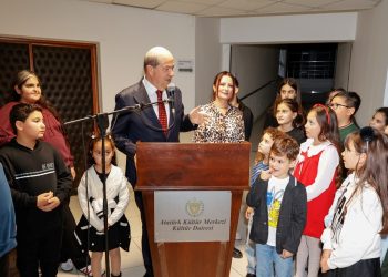 Cumhurbaşkanı Tatar, “Renkler ve İzler Sergisinin” açılışına katıldı