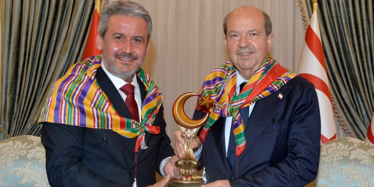 Cumhurbaşkanı Ersin Tatar, Yörükler Kültür ve Dayanışma Derneği heyetini kabul etti