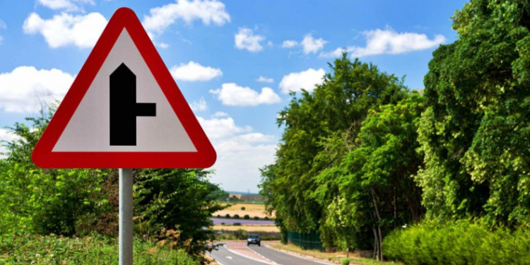 Bazı yollarda işaretleme ve trafik levha çalışması yapılacak