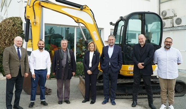 Kayıp Şahıslar Komitesi’ne Stelios Hayırsever Vakfı tarafından 45 bin euroluk kazı ekipmanı bağışladı