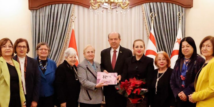 Cumhurbaşkanı Tatar, Kıbrıs Türk Kadınlar Konseyi’ni kabul etti