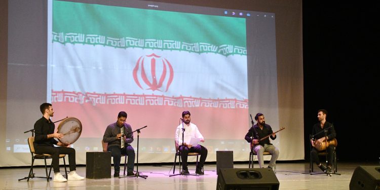 DAÜ’de “Yalda Gecesi” kutlandı