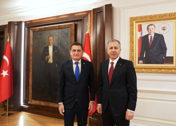 TC İçişleri Bakanı Yerlikaya, İçişleri Bakanı Oğuz ile düzensiz göçle mücadele ve güvenlik konularını ele aldı