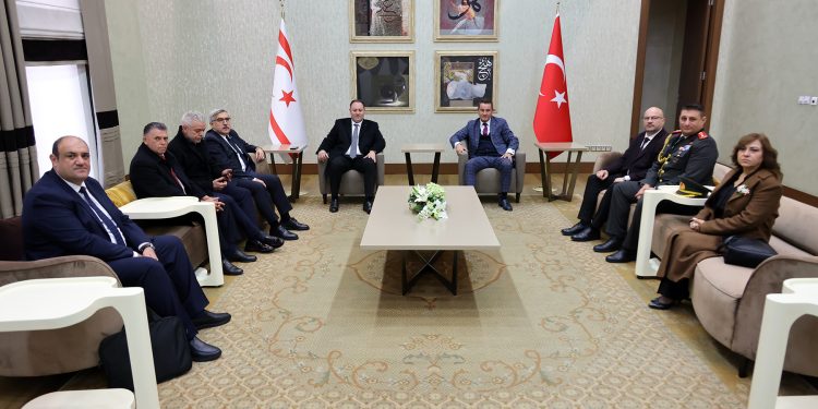 Meclis Başkanı Öztürkler, heyeti ile birlikte Ankara’ya gitti