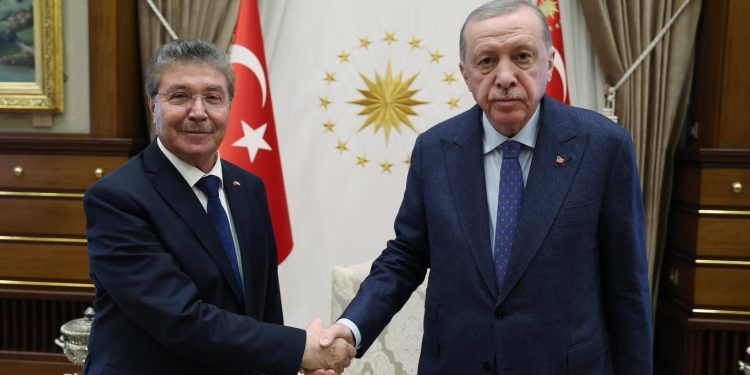 Başbakan Üstel, TC Cumhurbaşkanı Erdoğan ile görüştü