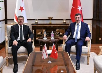 Başbakan Üstel Ankara’da Türkiye Cumhurbaşkanı Yardımcısı Yılmaz ile bir araya geldi