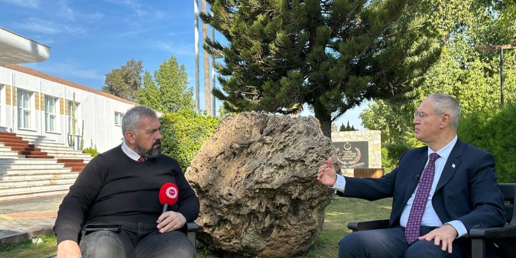 Hasipoğlu:Hakan Fidan’ın adadaki  mevcut gerçekler vurgusu geleceğe ışık tutacak nitelikte